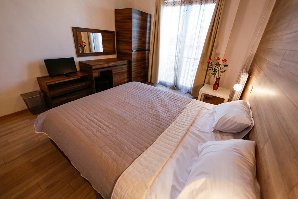 Twin House Hotel Ogneanovo Exterior foto